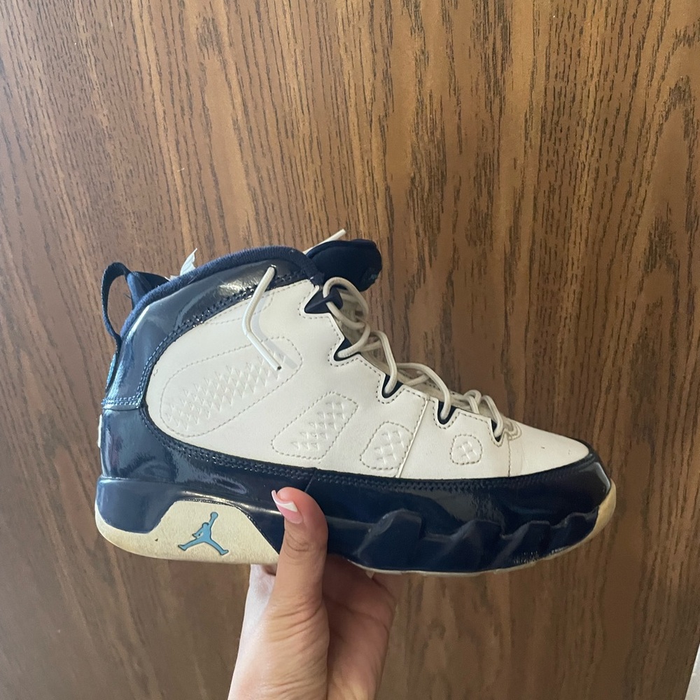 Jordan 9s WITH BOX LIGHTLY USED SIZE 3